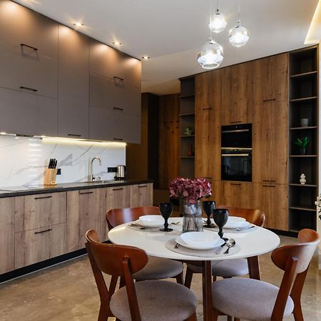 Luxury Apartments Smart House Ujhorod Exterior foto