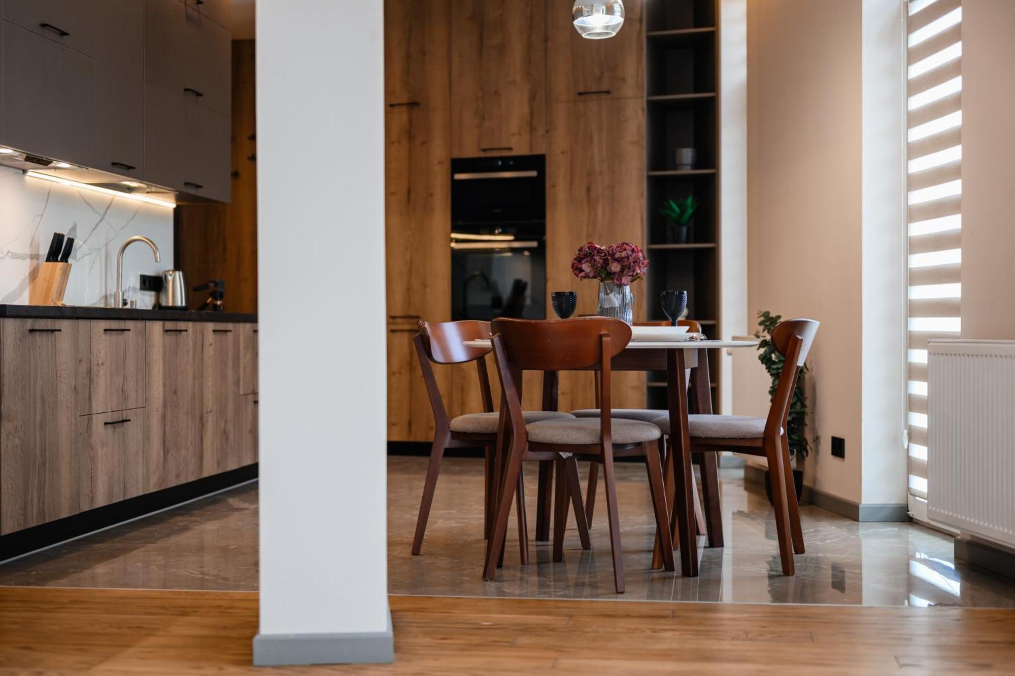 Luxury Apartments Smart House Ujhorod Exterior foto