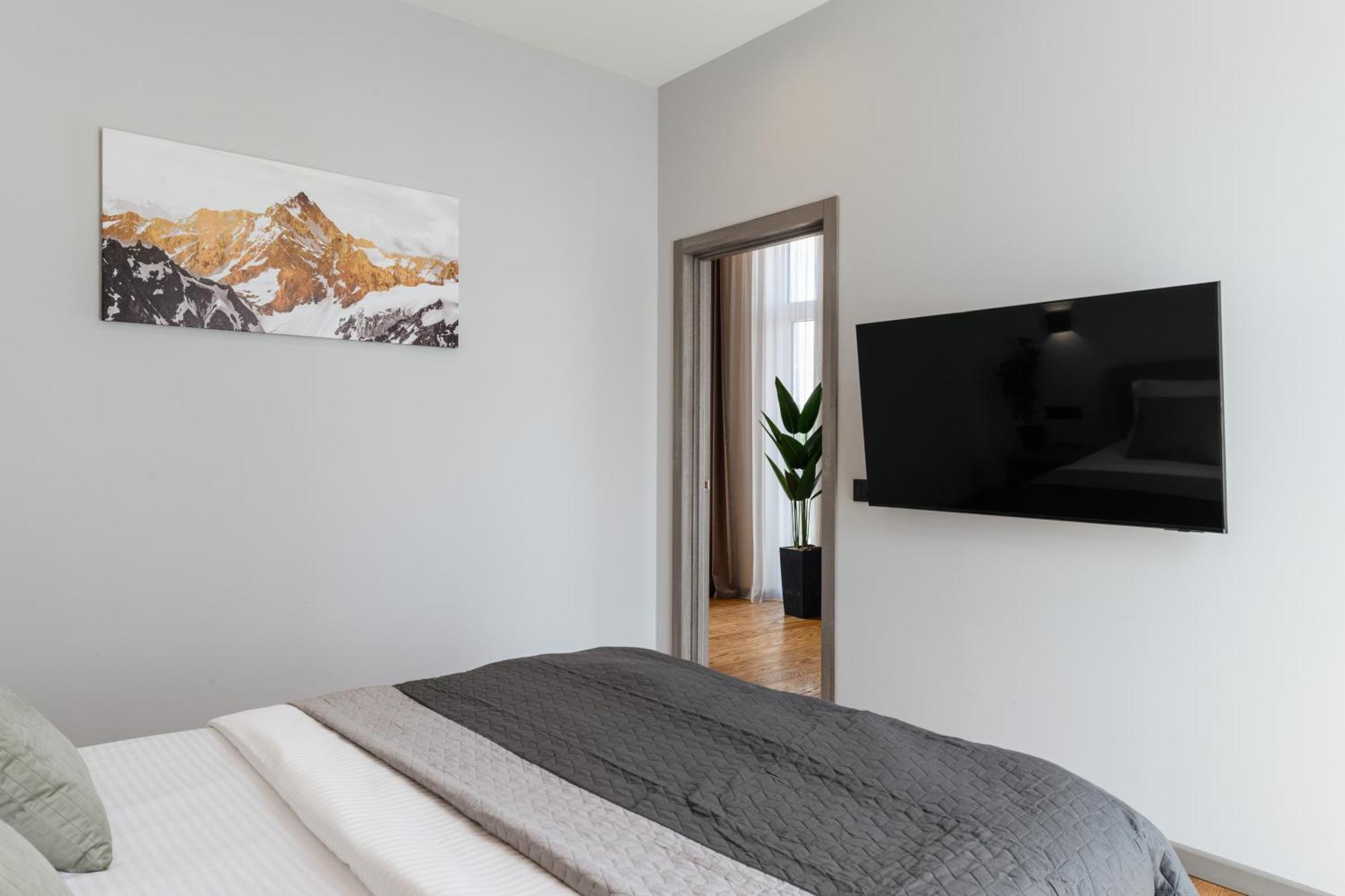Luxury Apartments Smart House Ujhorod Exterior foto